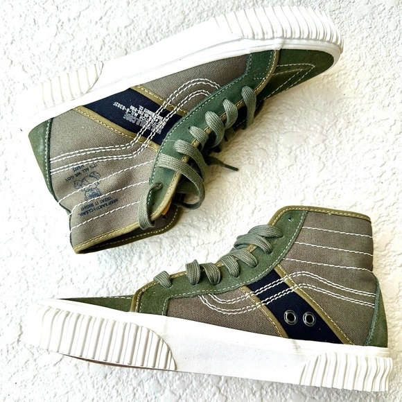 Vans Sk8-Hi Army Green canvas and suede size 10 women 8.5 Men - Picture 1 of 7